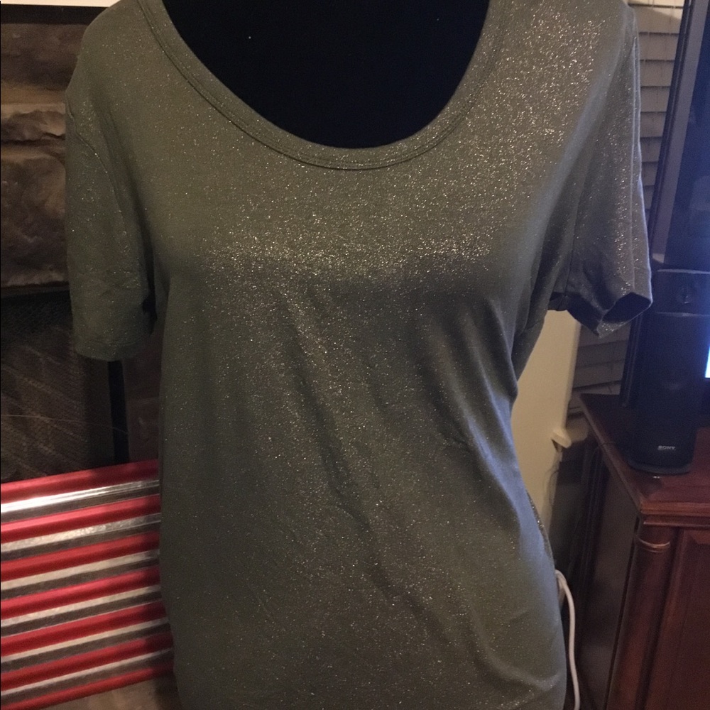 Shiny green shirt